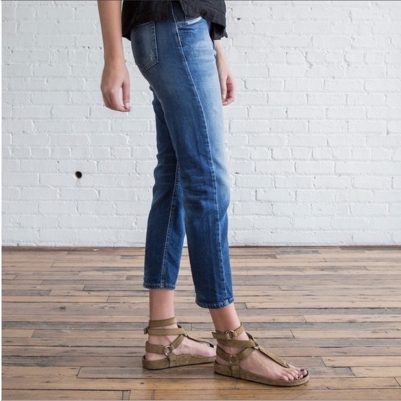 Closed Made In Italy Starlet Raw Released Hem Distressed Faded Crop Jeans - Picture 14 of 16